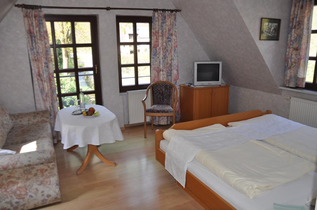 Gutsschaenke Sennerhof Hotel Oberwesel Exterior foto